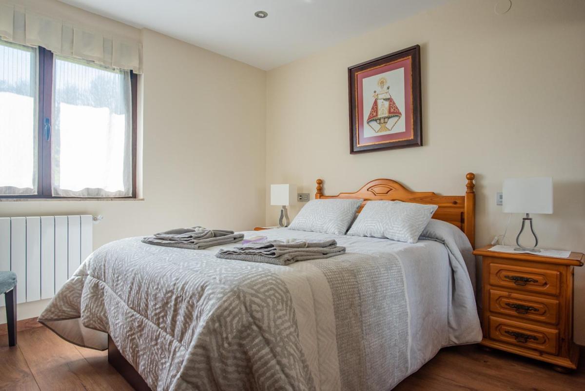 Apartamentos La Cortina Кангас-де-Оніс Екстер'єр фото