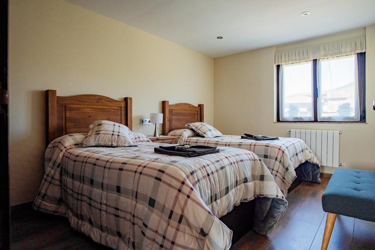 Apartamentos La Cortina Кангас-де-Оніс Екстер'єр фото
