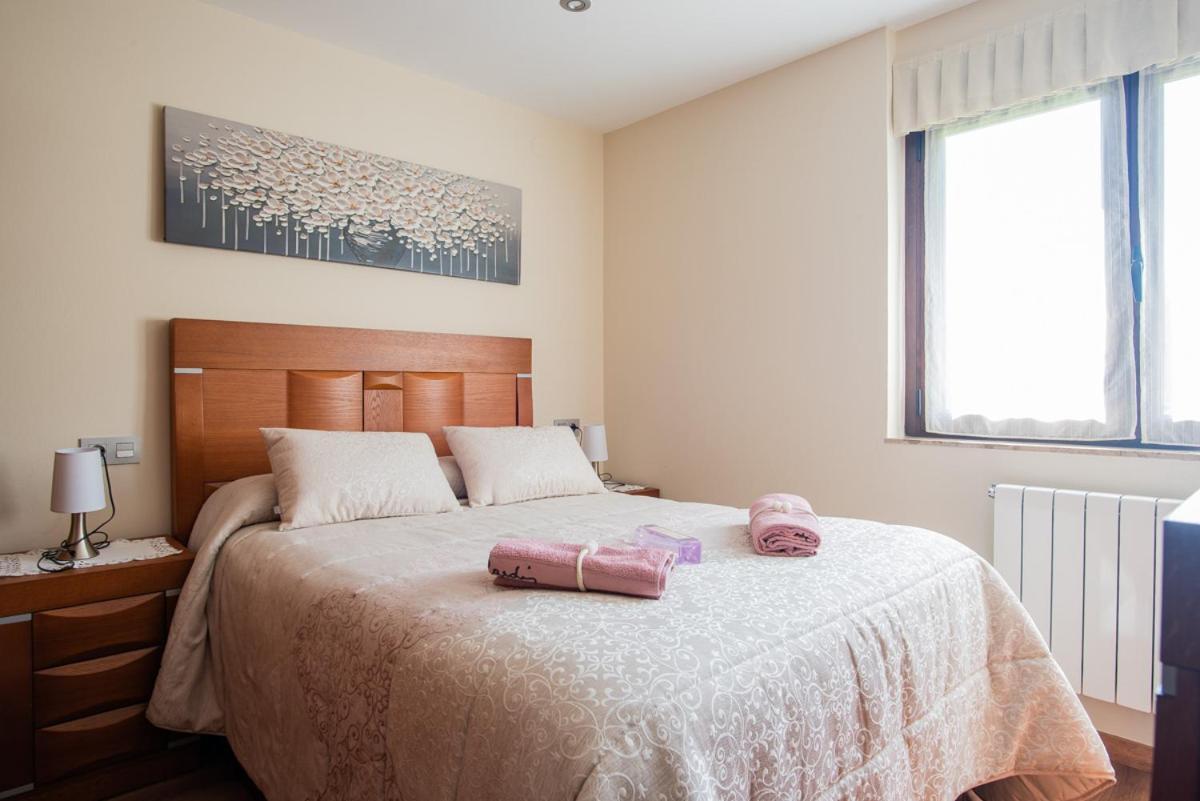 Apartamentos La Cortina Кангас-де-Оніс Екстер'єр фото