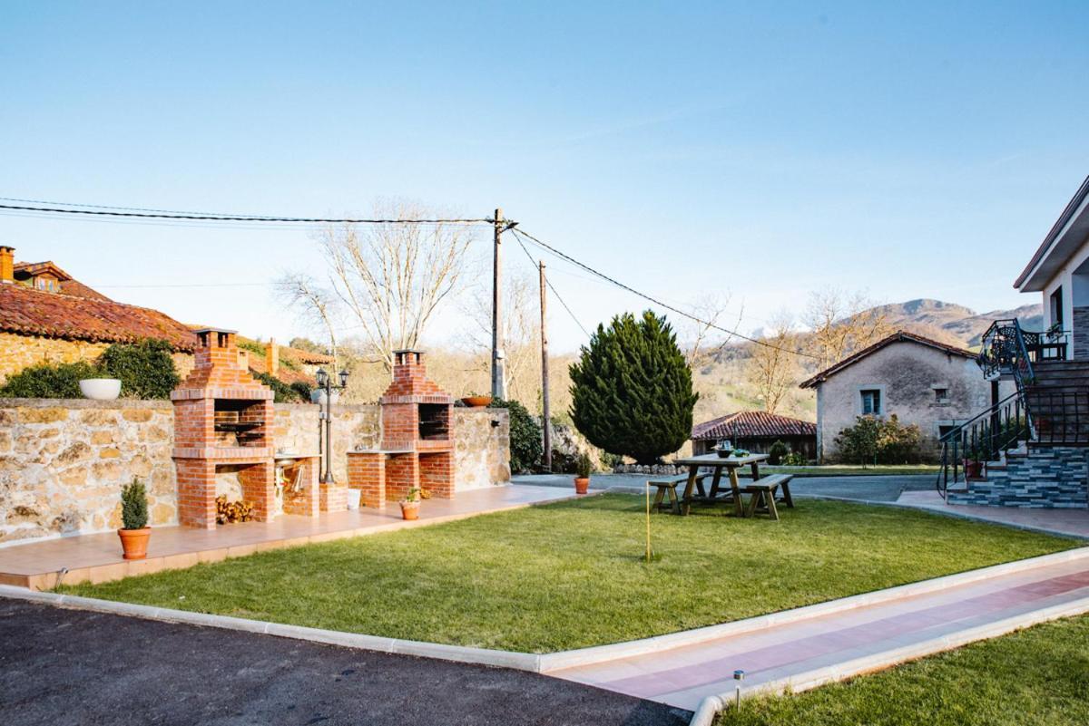 Apartamentos La Cortina Кангас-де-Оніс Екстер'єр фото