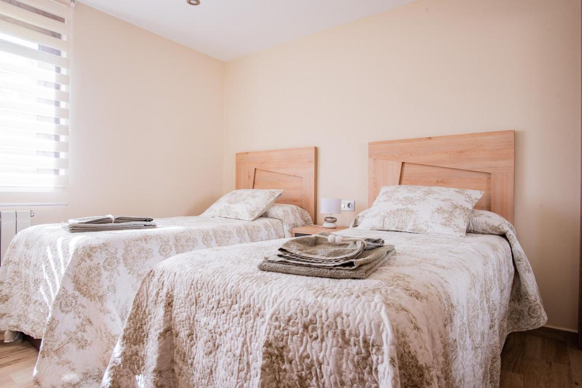 Apartamentos La Cortina Кангас-де-Оніс Екстер'єр фото